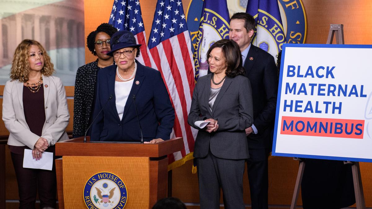 Momnibus Presser