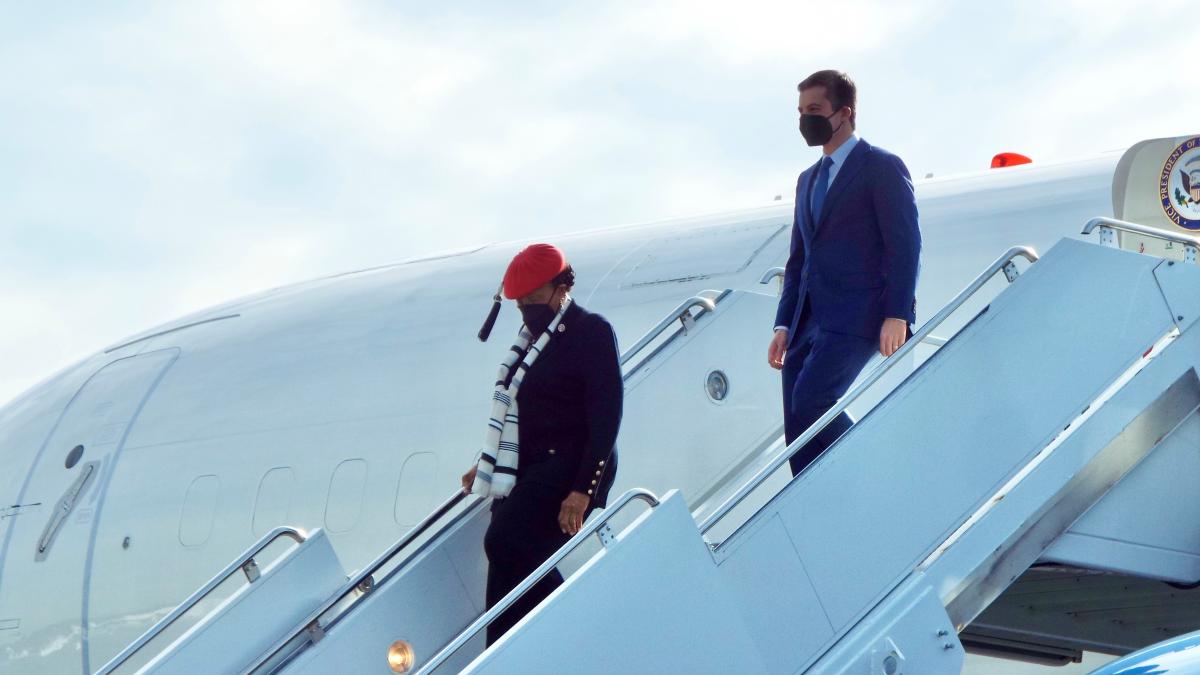 Rep. Adams and Sec. Buttigieg deplaning from Air Force Two at CLT